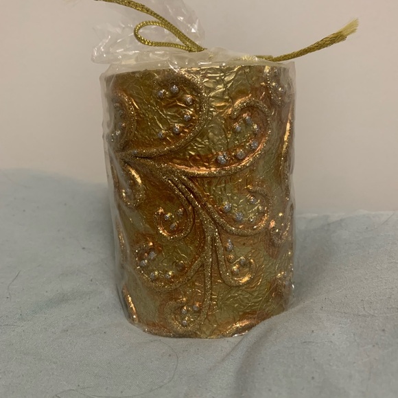 Hobby Lobby Gold Decorative Candle - Picture 1 of 4